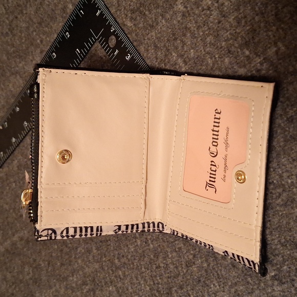 Juicy Couture New Wallet - Picture 5 of 9
